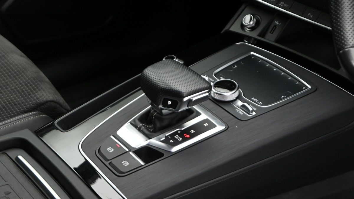 Audi Q5 Image