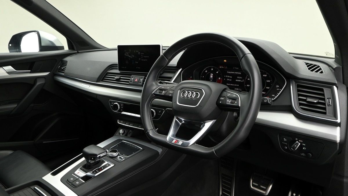 Audi SQ5 Image