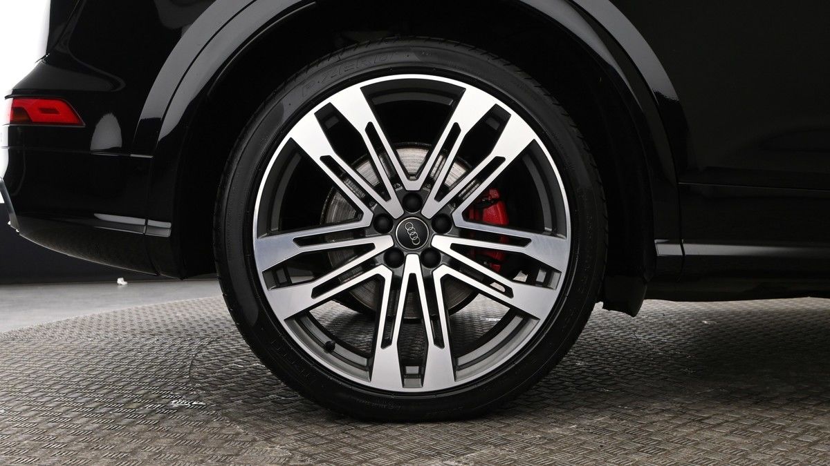 Audi SQ5 Image 9