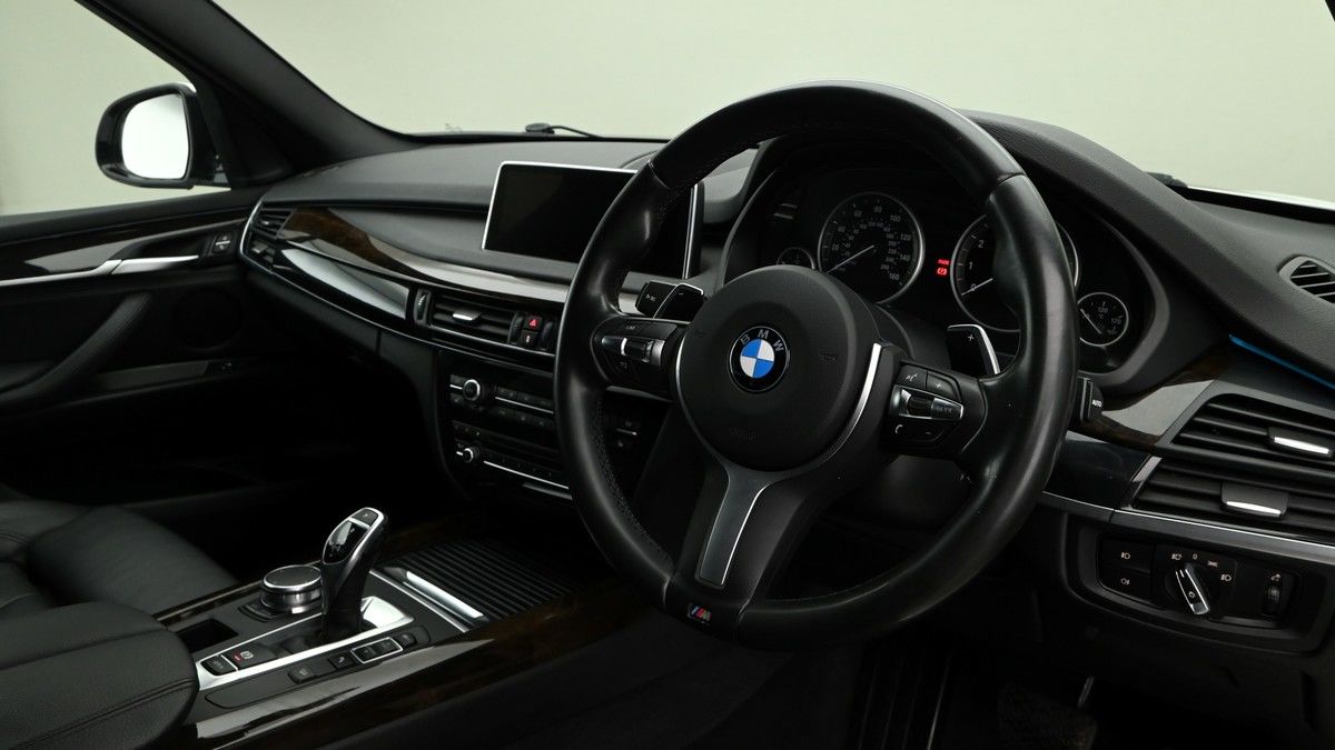 BMW X5 Image