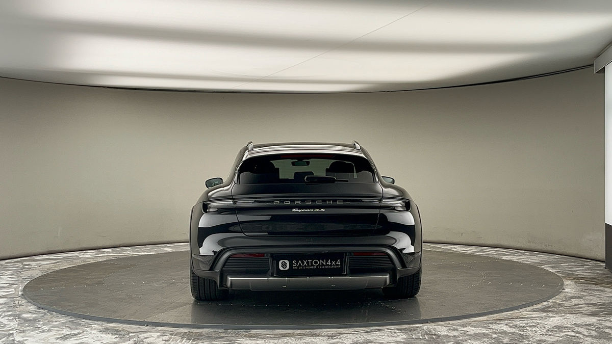 Porsche Taycan Image 3