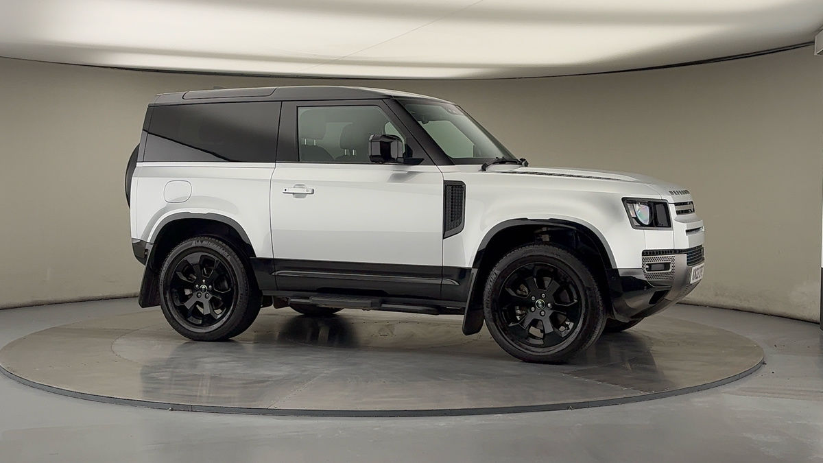 More views of Land Rover Defender 90