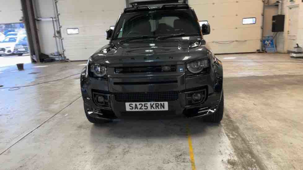 More views of Land Rover Defender 110