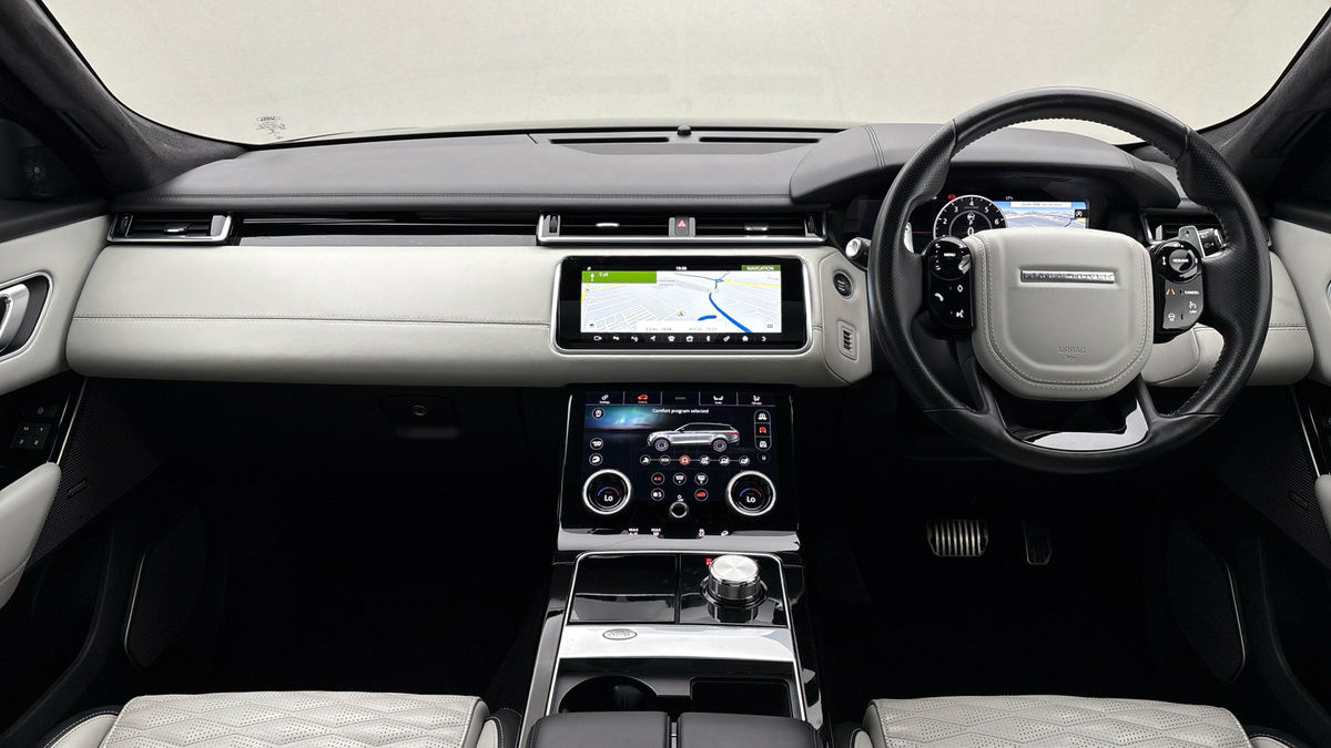 Land Rover Range Rover Velar Image 12
