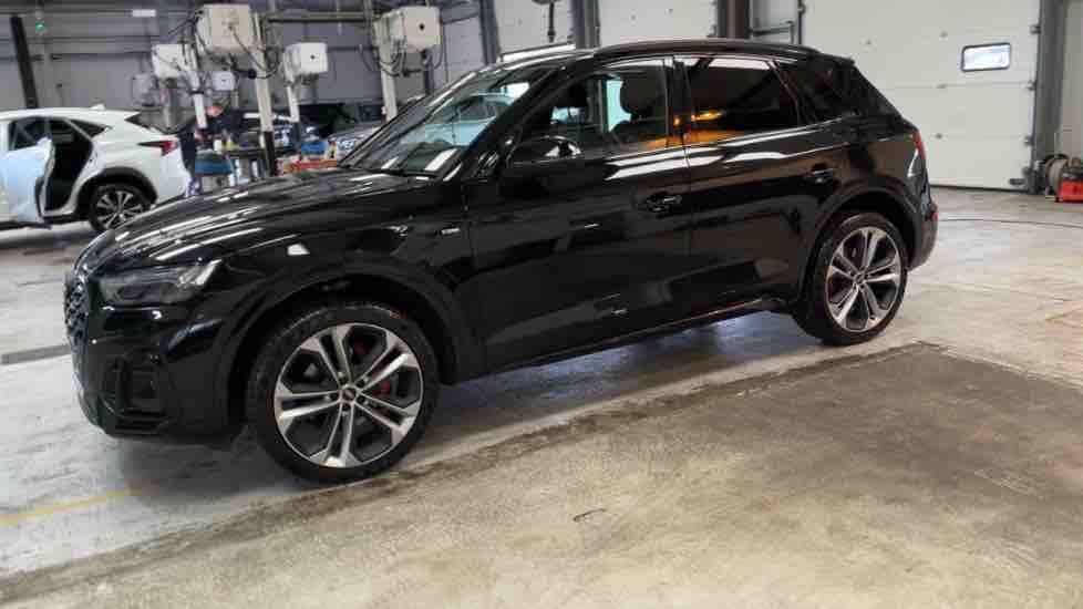 More views of Audi Q5