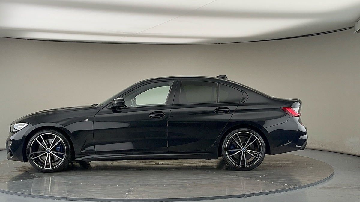 BMW 3 Series Image 15