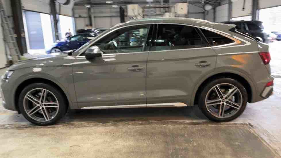 More views of Audi SQ5