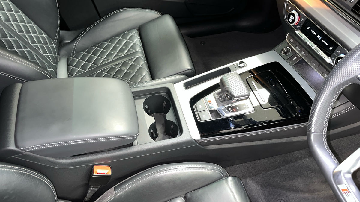 Audi SQ5 Image 18