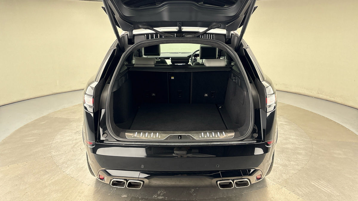 Land Rover Range Rover Velar Image 11