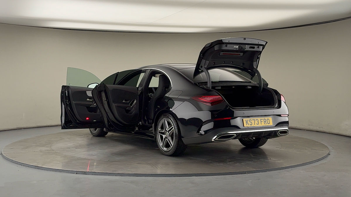 Mercedes-Benz CLA Image 23