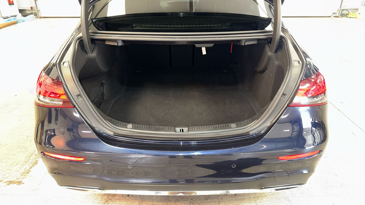 Mercedes-Benz E Class Image 11