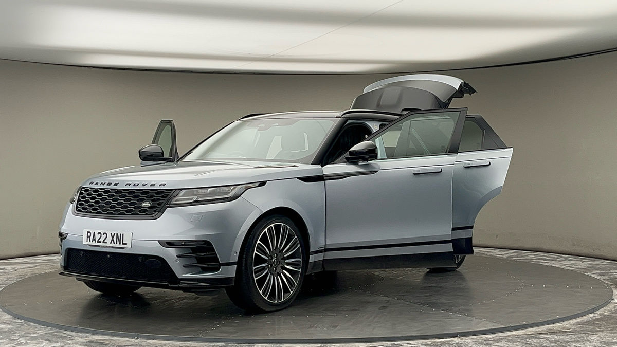 More views of Land Rover Range Rover Velar
