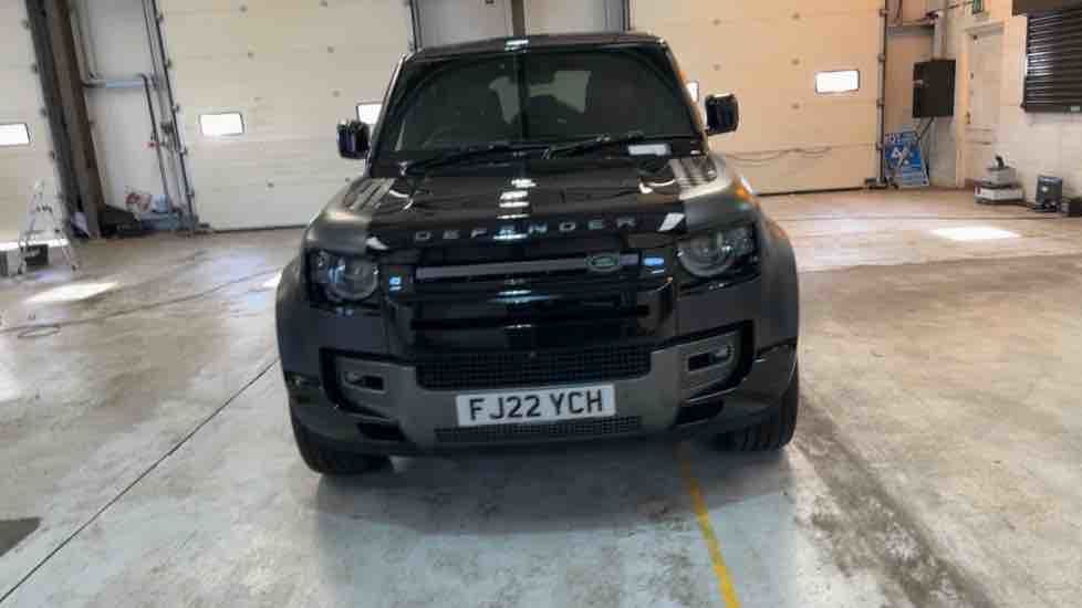 More views of Land Rover Defender 110