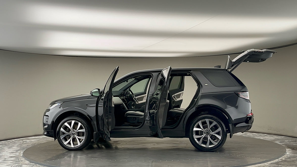 More views of Land Rover Discovery Sport