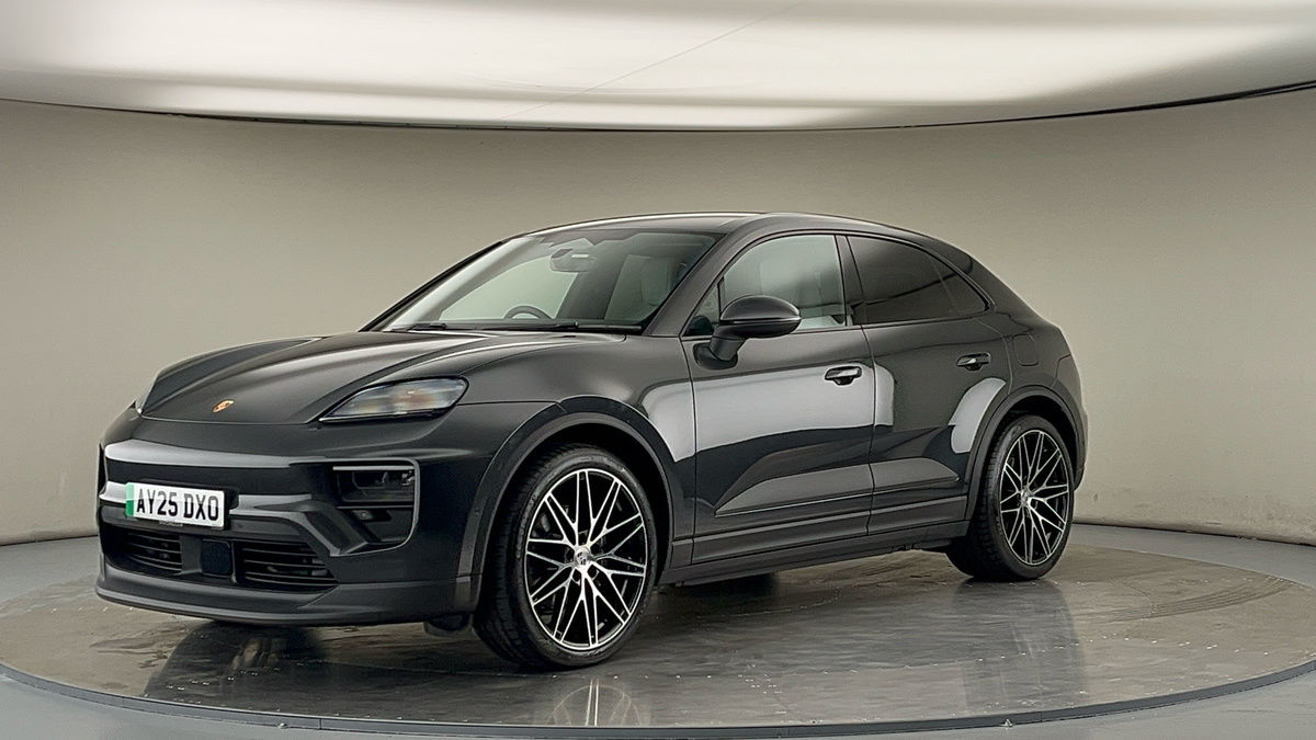 Porsche Macan Image 20