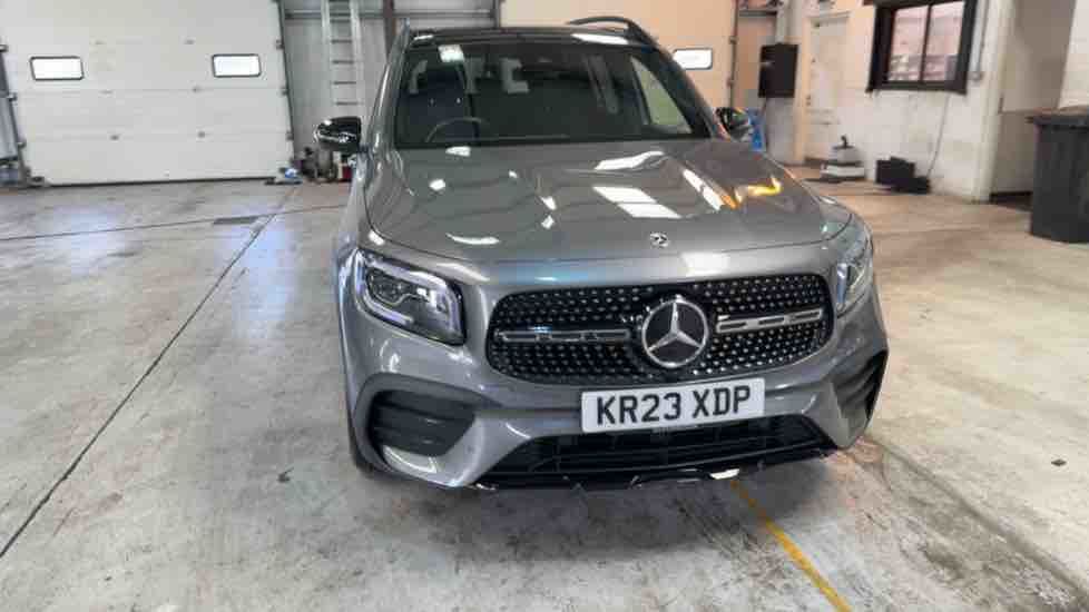More views of Mercedes-Benz GLB