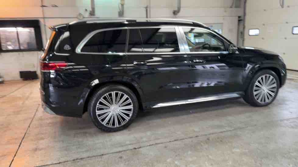 More views of Mercedes-Benz Maybach GLS