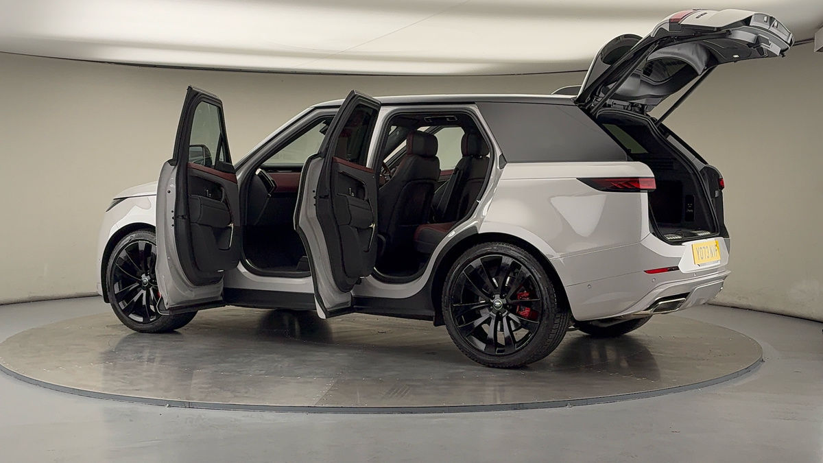 More views of Land Rover Range Rover Sport