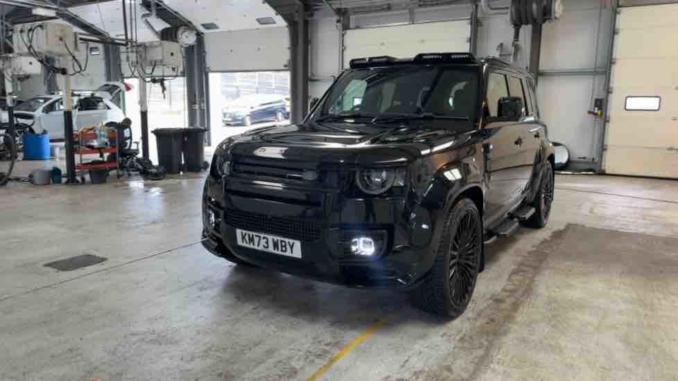 More views of Land Rover Defender 110