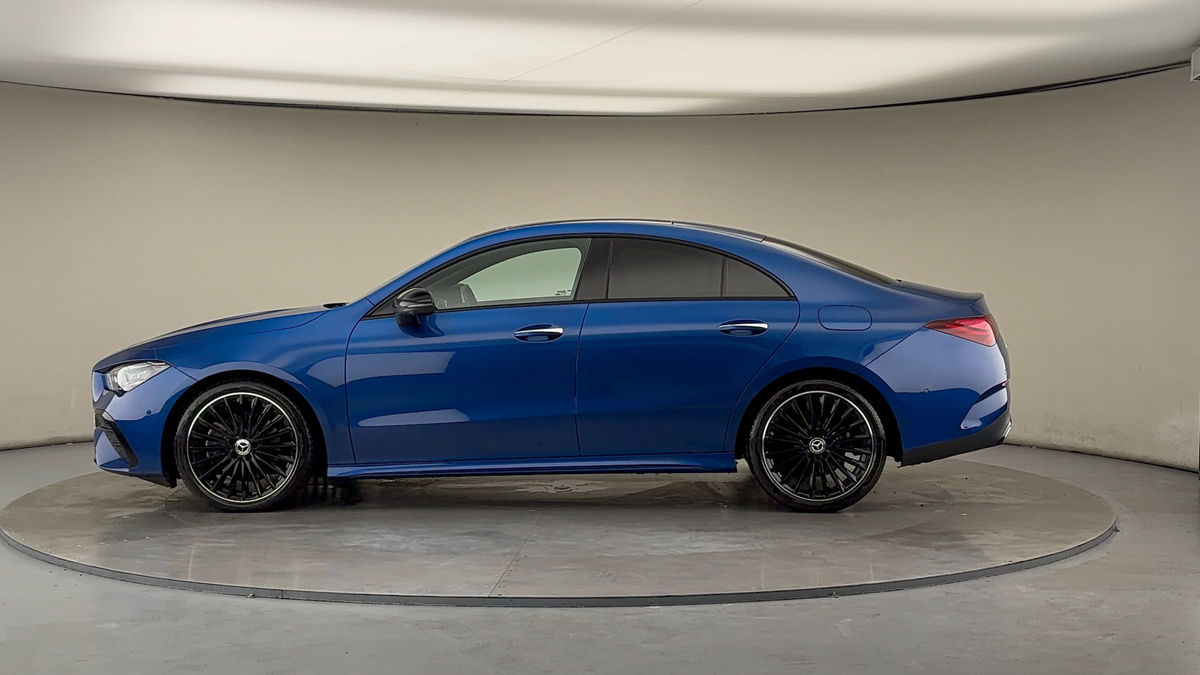 Mercedes-Benz CLA Image 15
