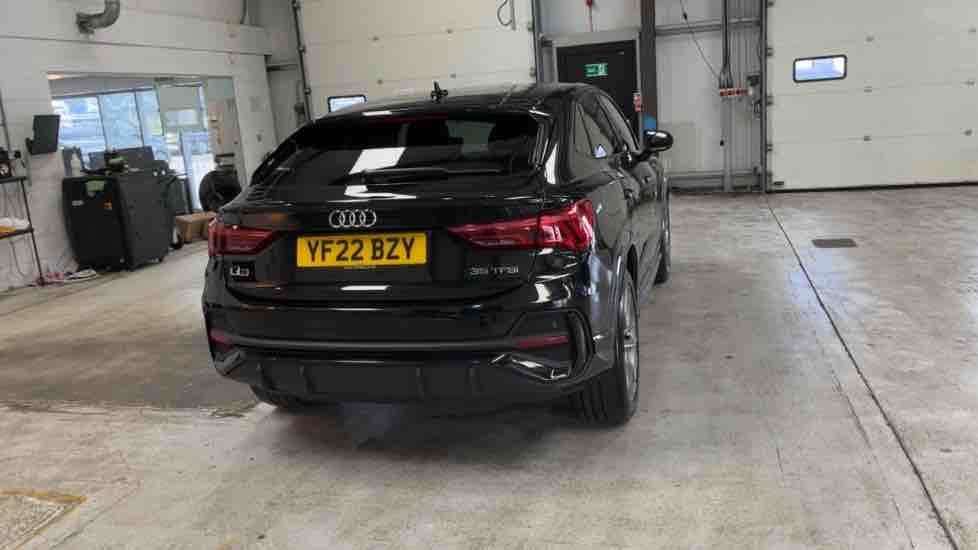 More views of Audi Q3