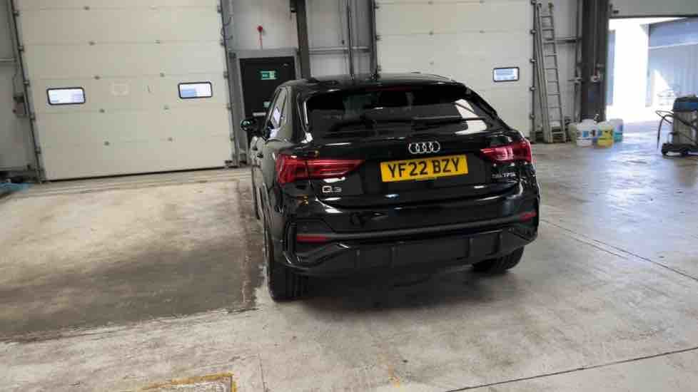 More views of Audi Q3