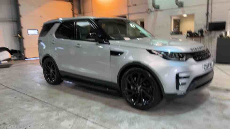 More views of Land Rover Discovery