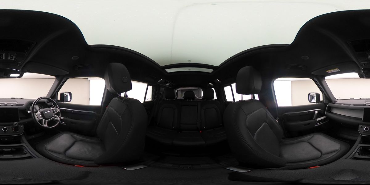 More views of Land Rover Defender 110