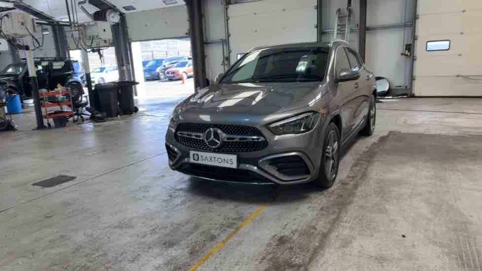More views of Mercedes-Benz GLA
