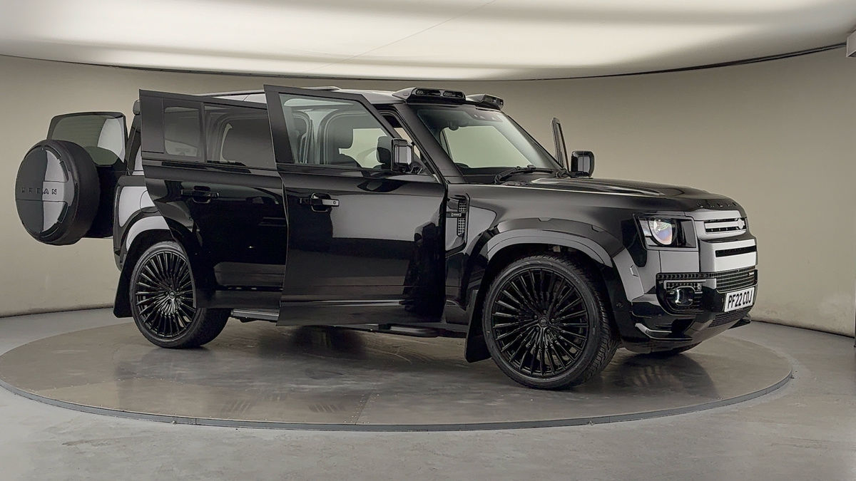 More views of Land Rover Defender 110