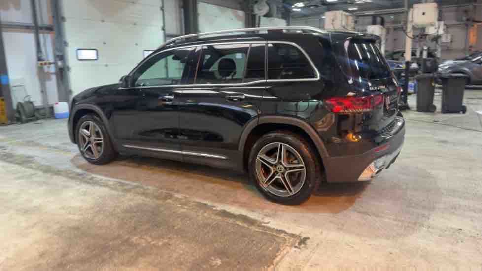 More views of Mercedes-Benz GLB