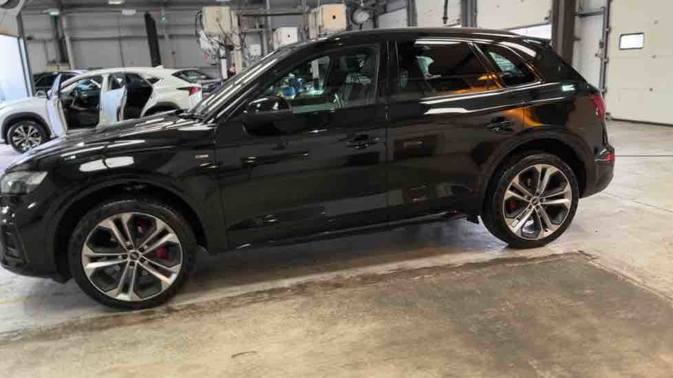 More views of Audi Q5