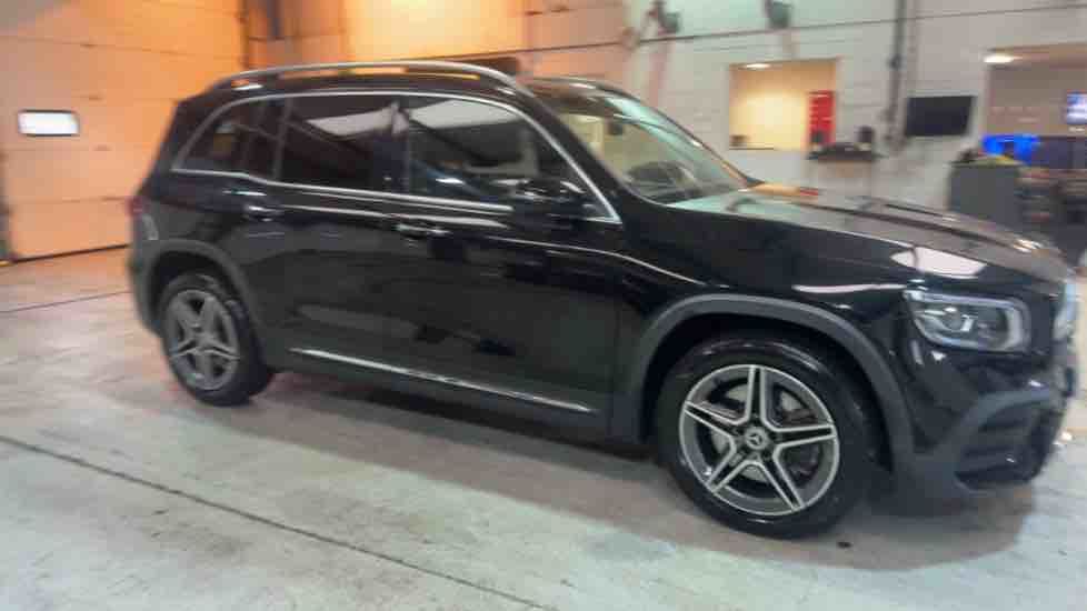 More views of Mercedes-Benz GLB