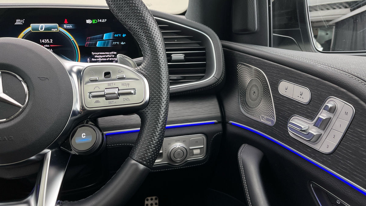 Mercedes-Benz GLE Image 14