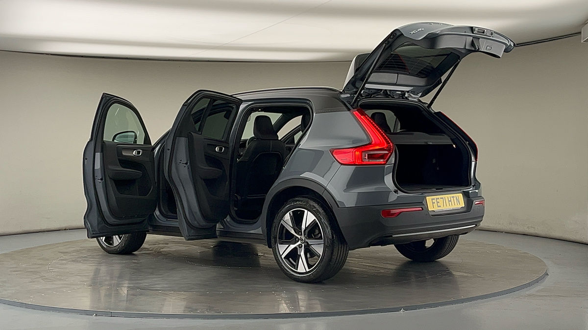 More views of Volvo XC40