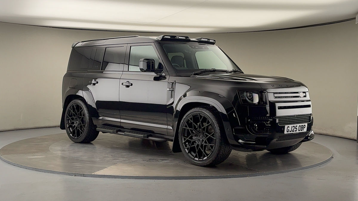 More views of Land Rover Defender 110