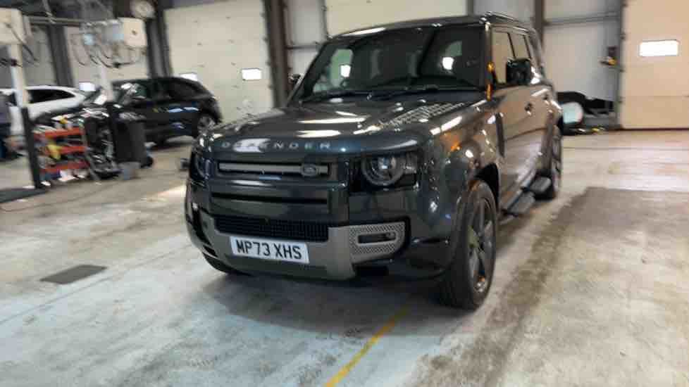 More views of Land Rover Defender 110