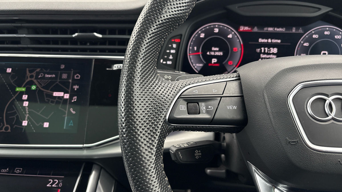 Audi Q7 Image 13