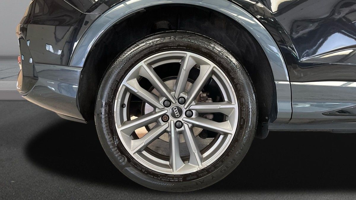 Audi Q3 Image 10