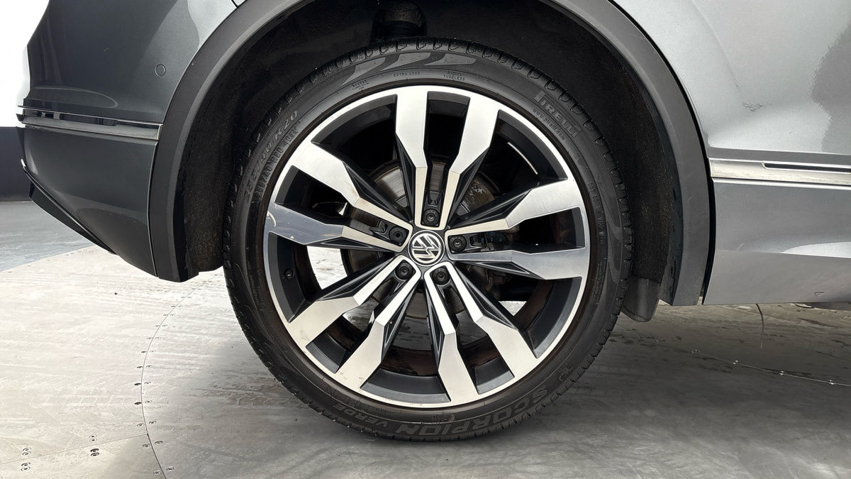 Volkswagen Tiguan Image 10