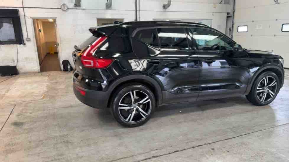 More views of Volvo XC40