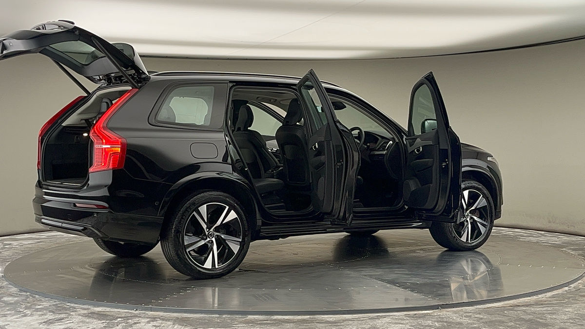 More views of Volvo XC90