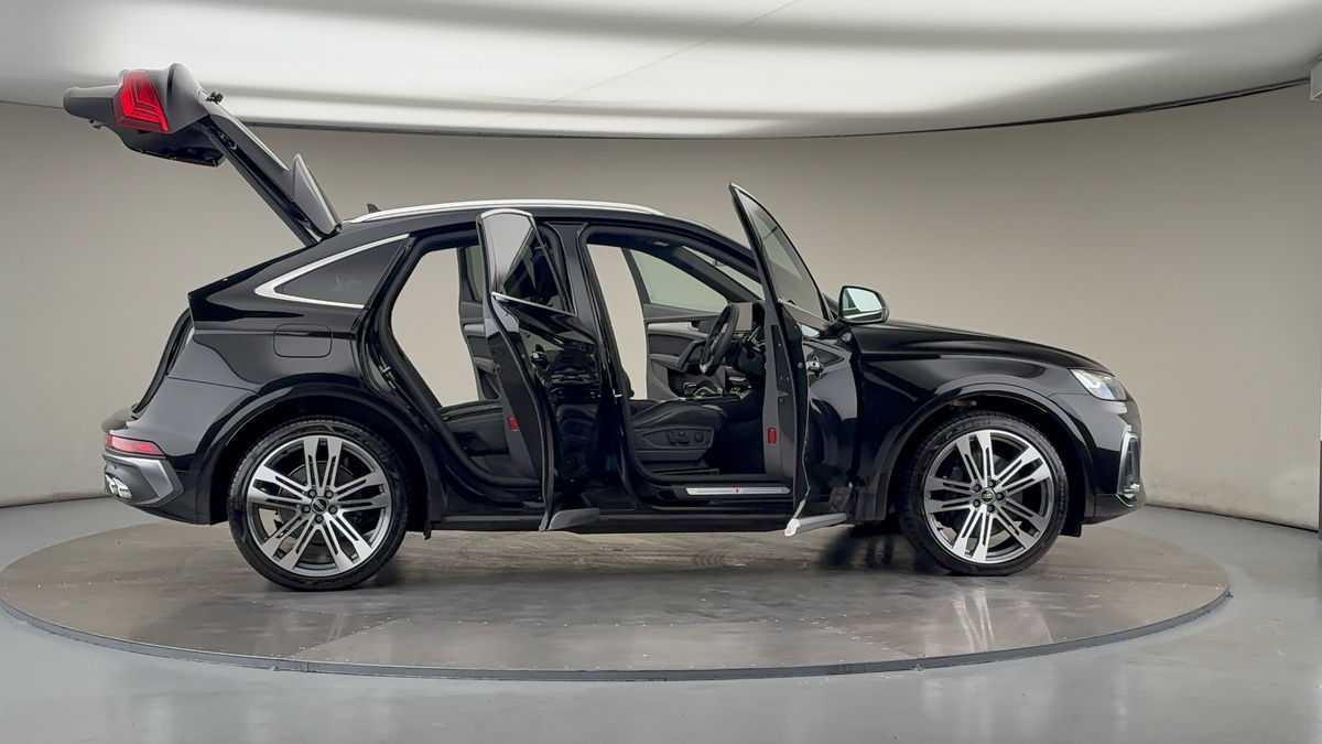 More views of Audi SQ5