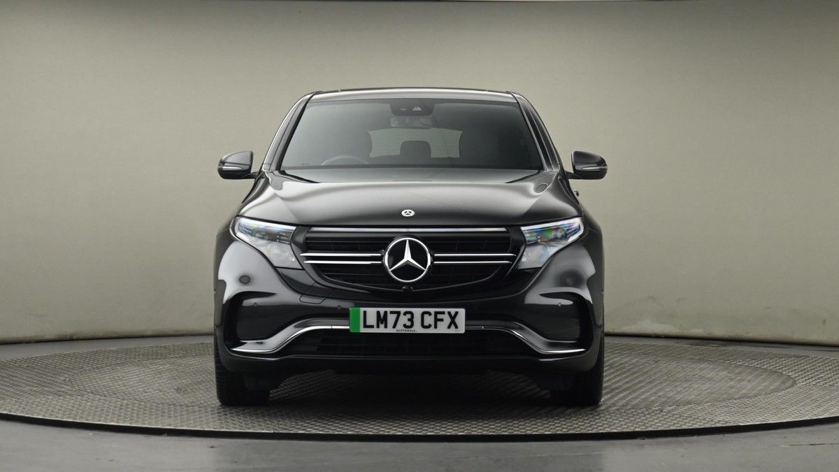 Mercedes-Benz EQC Image 13