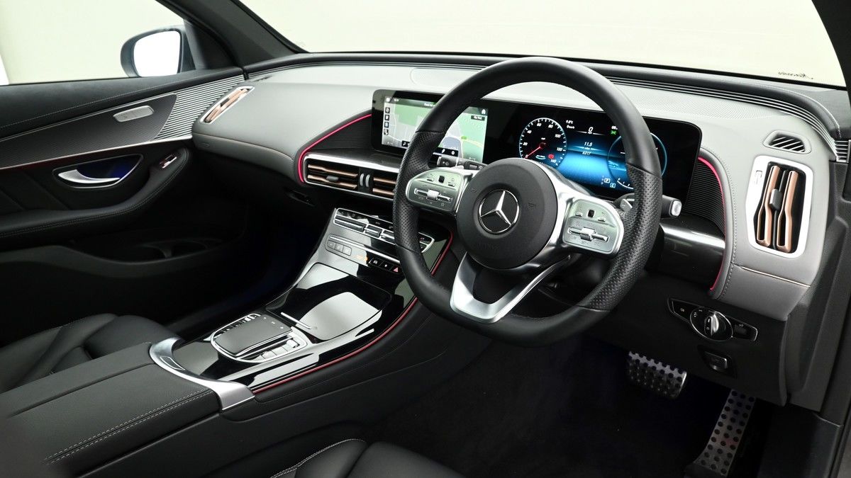 Mercedes-Benz EQC Image 5