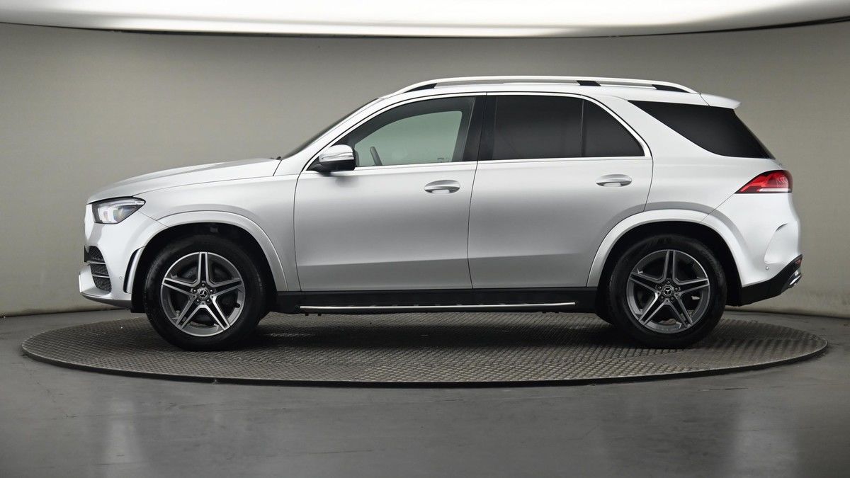 Mercedes-Benz GLE Image 8