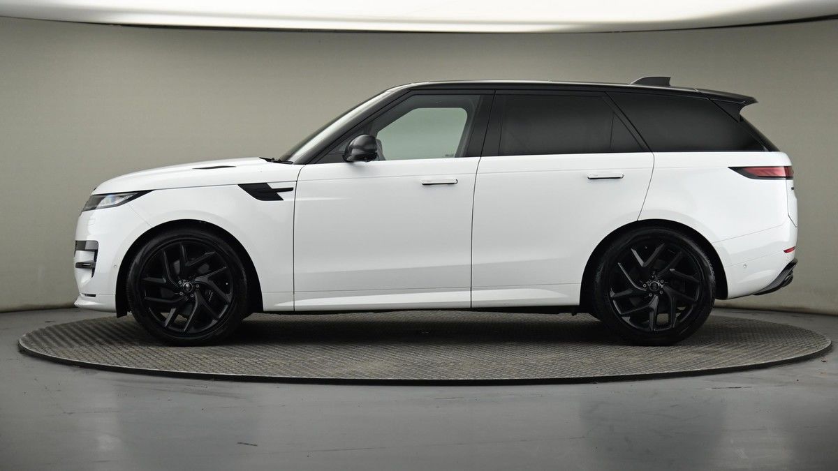 Land Rover Range Rover Sport Image 9