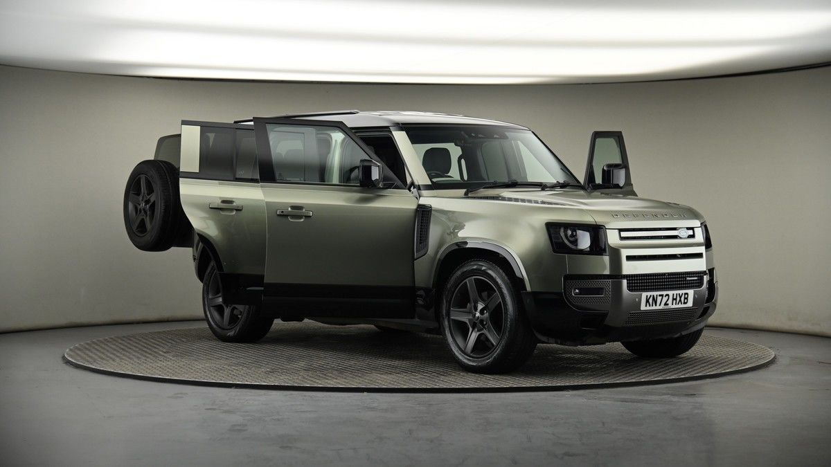 More views of Land Rover Defender 110
