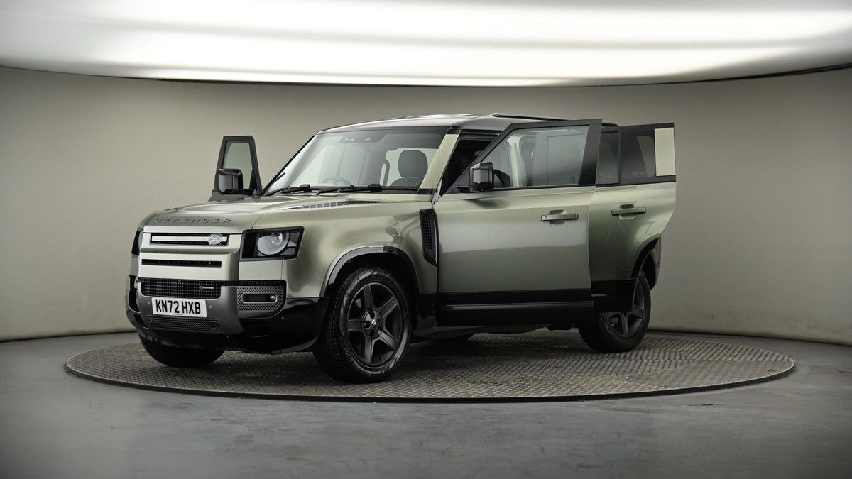More views of Land Rover Defender 110
