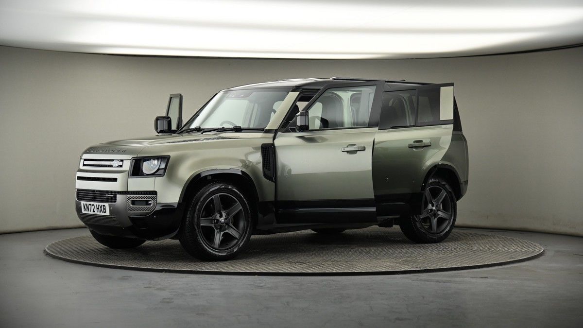 More views of Land Rover Defender 110